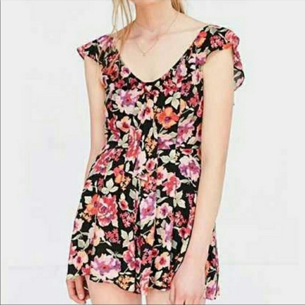 KIMCHI BLUE Floral Romper